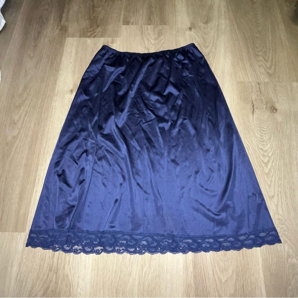 Vanity Fair Vintage Blue Lace Slip Skirt - Picture 4 of 6